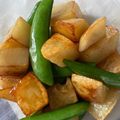 むくのすけ☆'s cooksnap of when they made 新じゃがとスナップえんどうの甘辛バター煮.