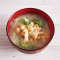 アクセル☆'s cooksnap of when they made コーンとレタスの中華スープ.