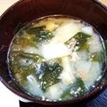 戦艦スパイダー's cooksnap of when they made 基本の味噌汁〜じゃがいもと油揚げ.