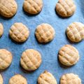 ストレス発散のami's cooksnap of when they made HMで簡単！メロンパンクッキー！.