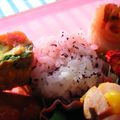 キャシーキャサリン's cooksnap of when they made ゆかりｶﾞｰﾘｯｸﾁｰｽﾞおにぎり.