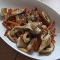 きらり流れ星's cooksnap of when they made 霜降りヒラタケとちくわの甘辛炒め.