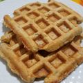 海外放浪中's cooksnap of when they made ヘルシーおからとバナナのワッフル.