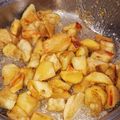 しまゆ～＊°。's cooksnap of when they made 無水鍋で簡単！ほっといて大学芋！.