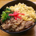 プルンバゴ's cooksnap of when they made 吉野家の牛丼にたまごをひとつ入れたよ.