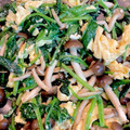クック6YUSRK☆'s cooksnap of when they made 簡単 ほうれん草とぶなしめじの卵炒め.