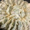 hina＆coMAM's cooksnap of when they made 簡単な自家製ニラとキャベツの餃子.