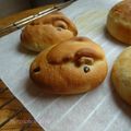 melmarilyn's cooksnap of when they made 恐竜パン♪　ティラノ風バーガーパン.