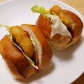 ☆ちゃちゃっとさん☆'s cooksnap of when they made コストコ　ディナーロールナゲットバーガー.