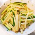 オアシス☆彡's cooksnap of when they made あと一品に♪キュウリとジャガイモの中華炒.
