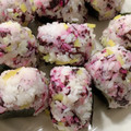 はるな0330's cooksnap of when they made たくあんマヨ☆ゆかりおにぎり♪.