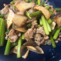 saori1183's cooksnap of when they made にんにくの芽と豚肉のオイスターソース炒め.