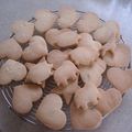 LoniA's cooksnap of when they made 基本の☆サクサク☆型抜きクッキー.