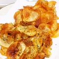 Miella's cooksnap of when they made 揚げ物のついでに☆簡単ポテトチップス.