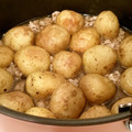 chou*'s cooksnap of when they made 新じゃが☆簡単美味しい煮っころがし.