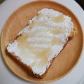 SUNMOONMOM's cooksnap of when they made 水切りヨーグルトで！メープルトースト.