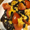 よろ〜ろ's cooksnap of when they made キクラゲとトマトの卵炒め.