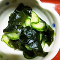 クックLO5PCP☆'s cooksnap of when they made きゅうりとわかめの酢の物.