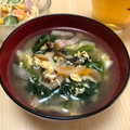 いちごぱふぇ☆'s cooksnap of when they made ほうれん草とベーコンと卵のスープ.