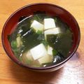 Noa1112's cooksnap of when they made ママの豆腐とわかめのお味噌汁.