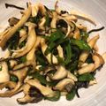 こうめこ９９'s cooksnap of when they made ピーマンとエリンギの塩昆布炒め.
