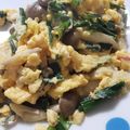 ゆきちん121212's cooksnap of when they made ニラとしめじのピリ辛たまごとじ.