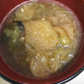 snow012's cooksnap of when they made 千切りキャベツとえのきと松山あげの味噌汁.