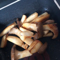 Hanachan13's cooksnap of when they made 簡単！エリンギバター炒め.