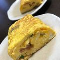 まんまーるさん's cooksnap of when they made 卵焼き★梅干し入れちゃった.