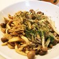 クックE662AA☆'s cooksnap of when they made キノコづくし炒め.