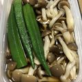 ころりn's cooksnap of when they made オクラとしめじのおひたし.