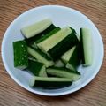 ポニーリボン's cooksnap of when they made 八百屋さん直伝！きゅうりのニンニク漬け.