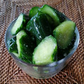 ★HAL☆'s cooksnap of when they made 簡単！病みつき！キュウリの漬物.