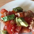Yokchina's cooksnap of when they made 簡単♬アボカドとツナとトマトのナムル.