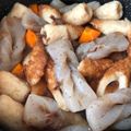 Hanachan13's cooksnap of when they made ねじりこんにゃくと竹輪の煮物.