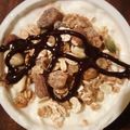 inLondon's cooksnap of when they made ヨーグルトにグラノーラ＆チョコシロップ.