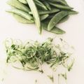 ame-ikuru's cooksnap of when they made スナップえんどうの筋の取り方( *´艸).