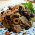 kurukurumin's cooksnap of when they made 茹で黒豆と豚バラきのこの炒め物.