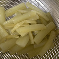 EnjoySun's cooksnap of when they made 生のズイキ（芋がら・芋茎）のあく抜き.