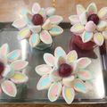 alice1990's cooksnap of when they made ミニマシュマロでお花のカップケーキ.