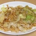 きらり流れ星's cooksnap of when they made レタスの外葉活用＊太麺焼きそば♪.