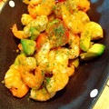 a_ya_mi's cooksnap of when they made エビとアボカドのガーリック炒め.