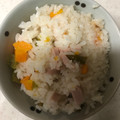 chihiroman's cooksnap of when they made おさかなソーセージとごぼうの炊き込みご飯.