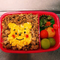 YUKINA☆ママ's cooksnap of when they made そぼろ弁当なプーさん♡簡単デコ.