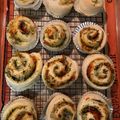 flutyberry's cooksnap of when they made HB☆バジルソースとドライトマトのパン.