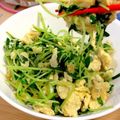 fukuphone's cooksnap of when they made 若目と豆苗と卵のさっと炒め.