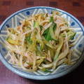 みー３２'s cooksnap of when they made きゅうりともやしのピリ辛炒め.