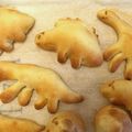 まかなママ's cooksnap of when they made 恐竜パン♪　ステゴサウルス.