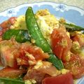 シロノワール's cooksnap of when they made スナップえんどうとトマトのにんにく炒め.