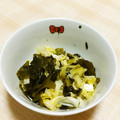 やっぺ841's cooksnap of when they made 簡単☆５分☆キャベツとワカメの酢の物.